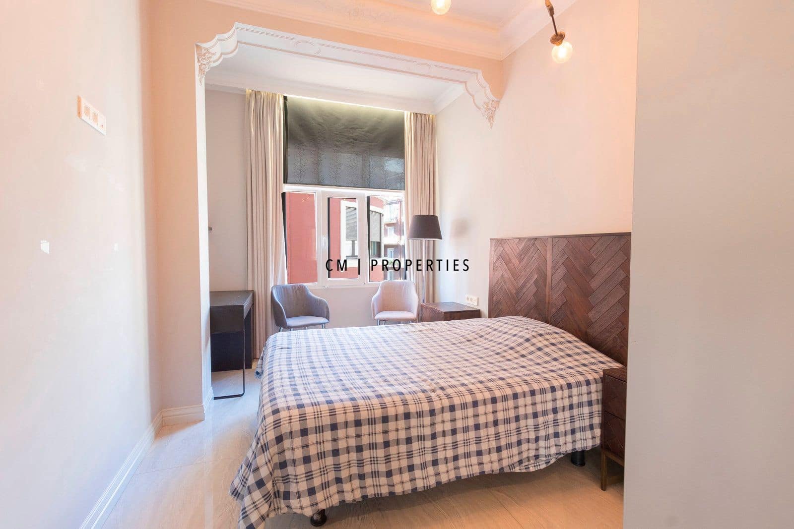 Appartement de 4 chambres à louer à Valence ville - 2 900 € (Ref: 9606845)