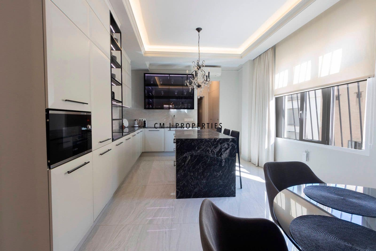 Appartement de 4 chambres à louer à Valence ville - 2 900 € (Ref: 9606845)