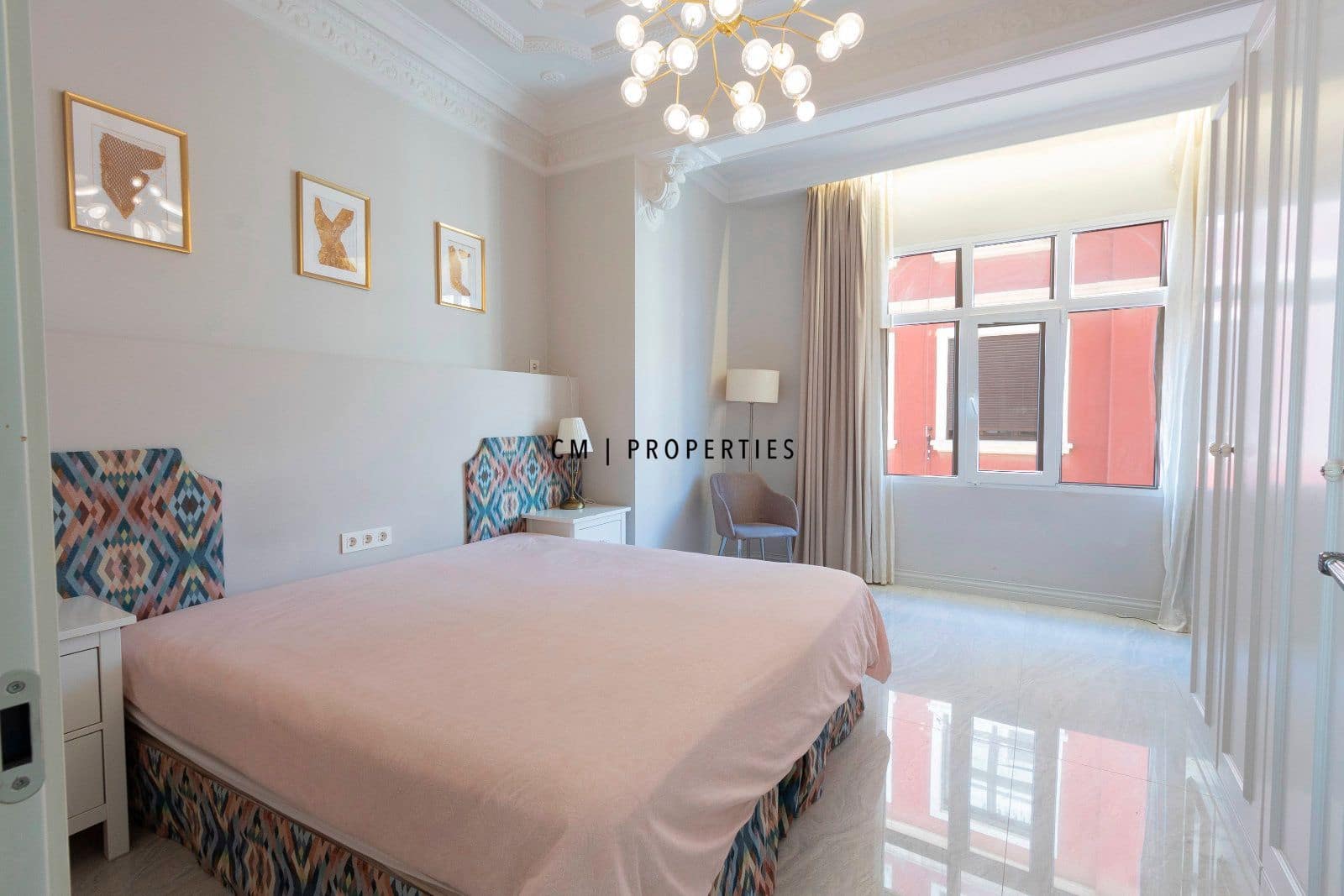 Appartement de 4 chambres à louer à Valence ville - 2 900 € (Ref: 9606845)