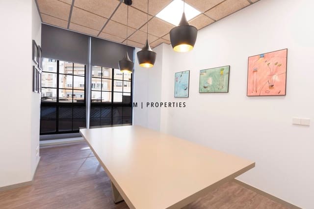 Toimisto vuokrattavana paikassa L'Eixample, Valencia kaupunki - 2 500 € (Ref: 9606846)
