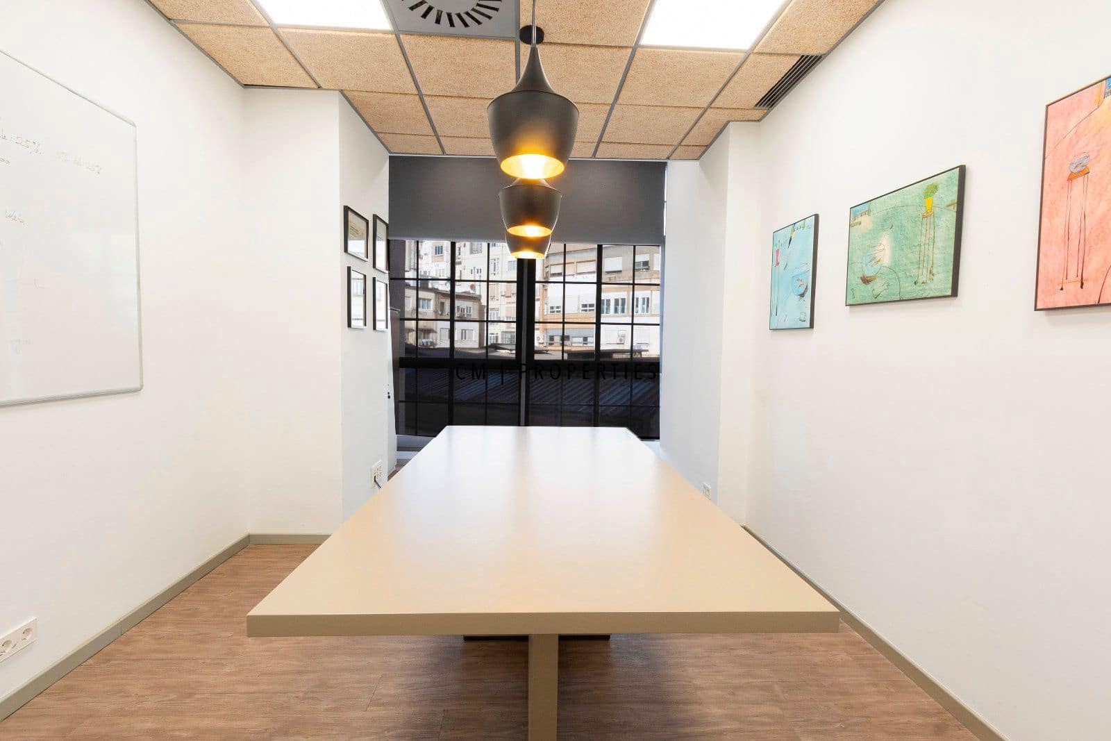 Toimisto vuokrattavana paikassa Valencia kaupunki - 2 500 € (Ref: 9606846)