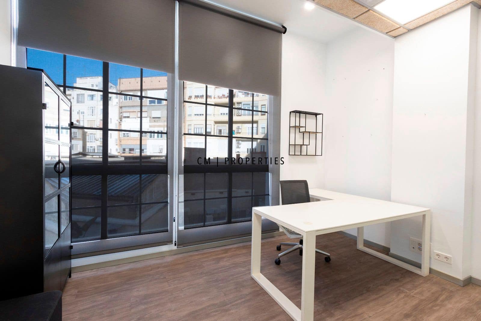 Toimisto vuokrattavana paikassa Valencia kaupunki - 2 500 € (Ref: 9606846)