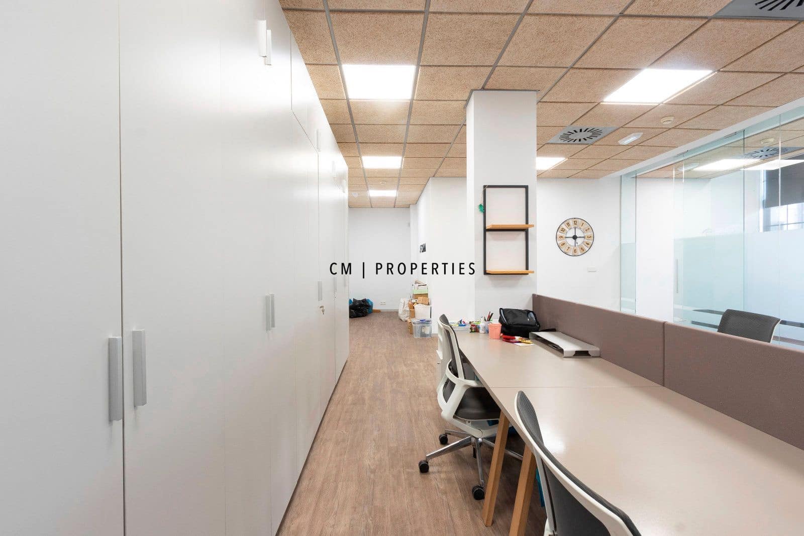 Toimisto vuokrattavana paikassa Valencia kaupunki - 2 500 € (Ref: 9606846)