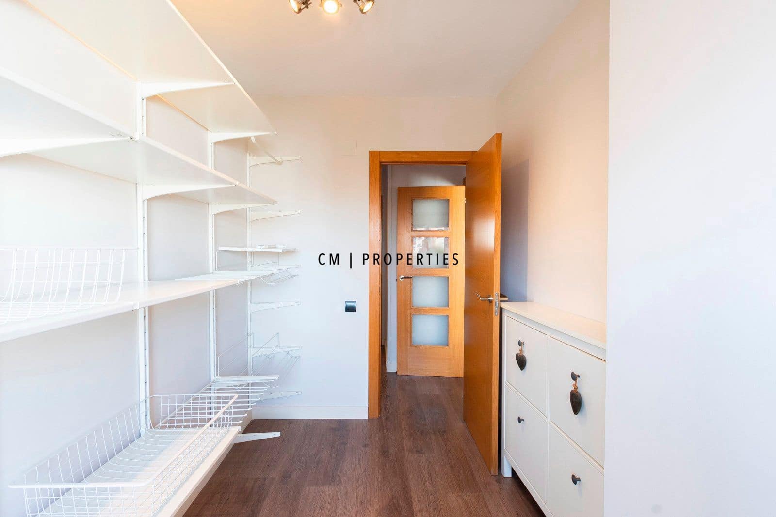 3 sovrum Lägenhet att hyra i Valencia stad - 1 400 € (Ref: 9606989)