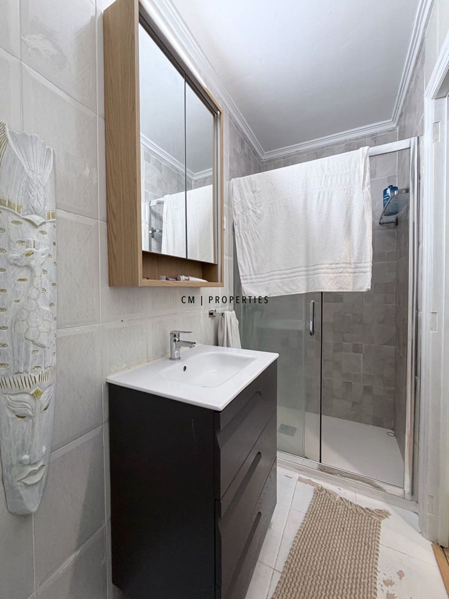 3 bedroom Flat for rent in Torrent - € 1,200 (Ref: 9609951)