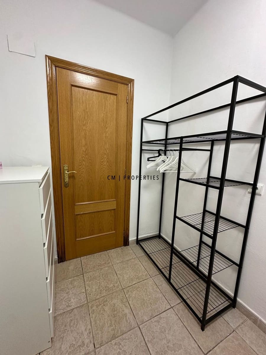 3 sypialnia Willa do wynajęcia w Godelleta z garażem - 1 100 € (Ref: 9610109)