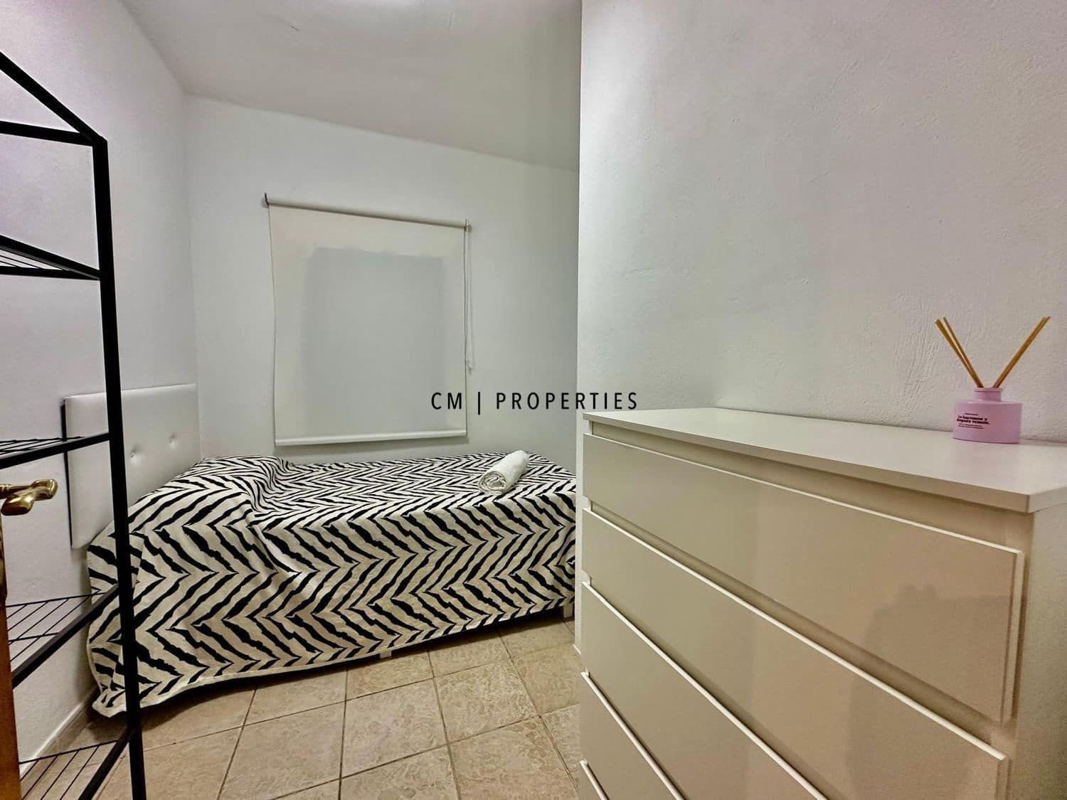 3 sypialnia Willa do wynajęcia w Godelleta z garażem - 1 100 € (Ref: 9610109)