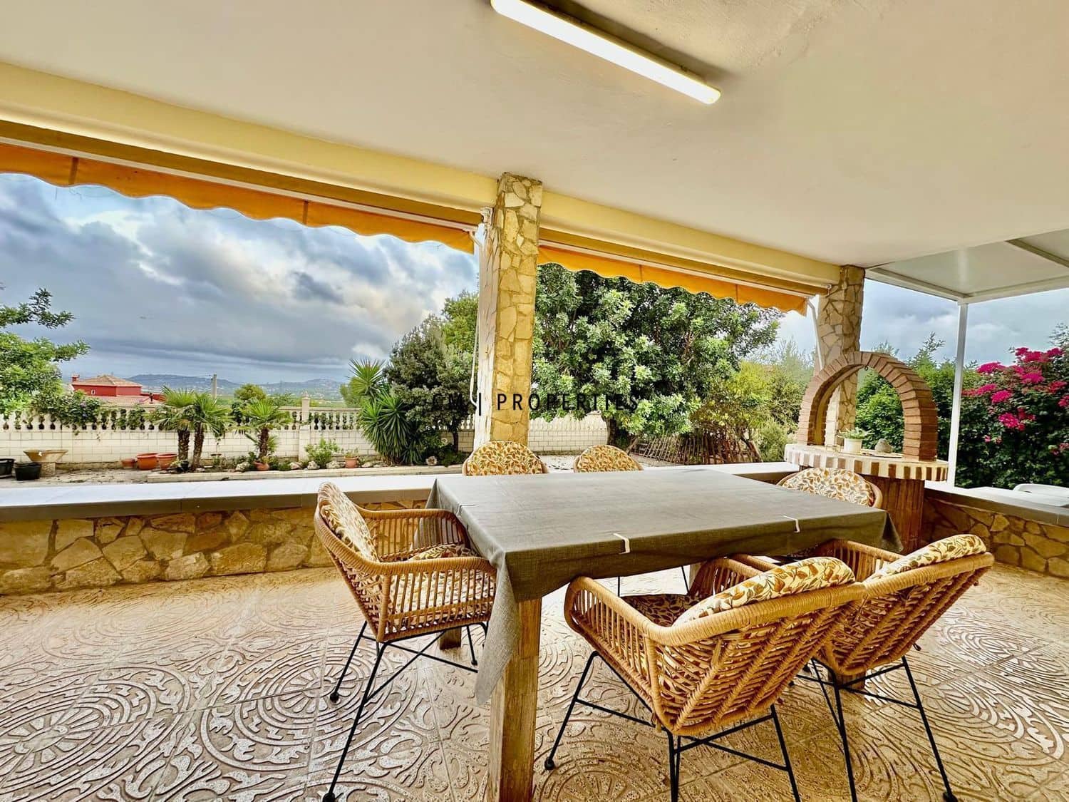 3 sypialnia Willa do wynajęcia w Godelleta z garażem - 1 100 € (Ref: 9610109)