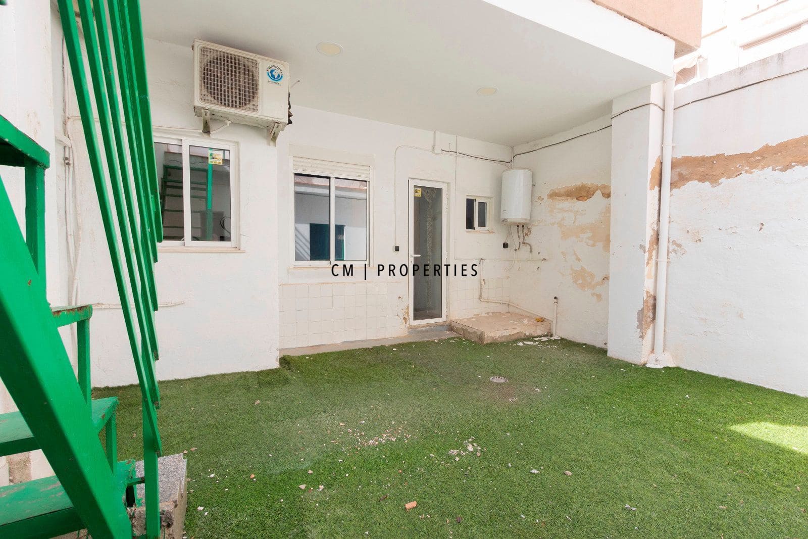 3 bedroom Flat for sale in Torrent - € 200,000 (Ref: 9612004)
