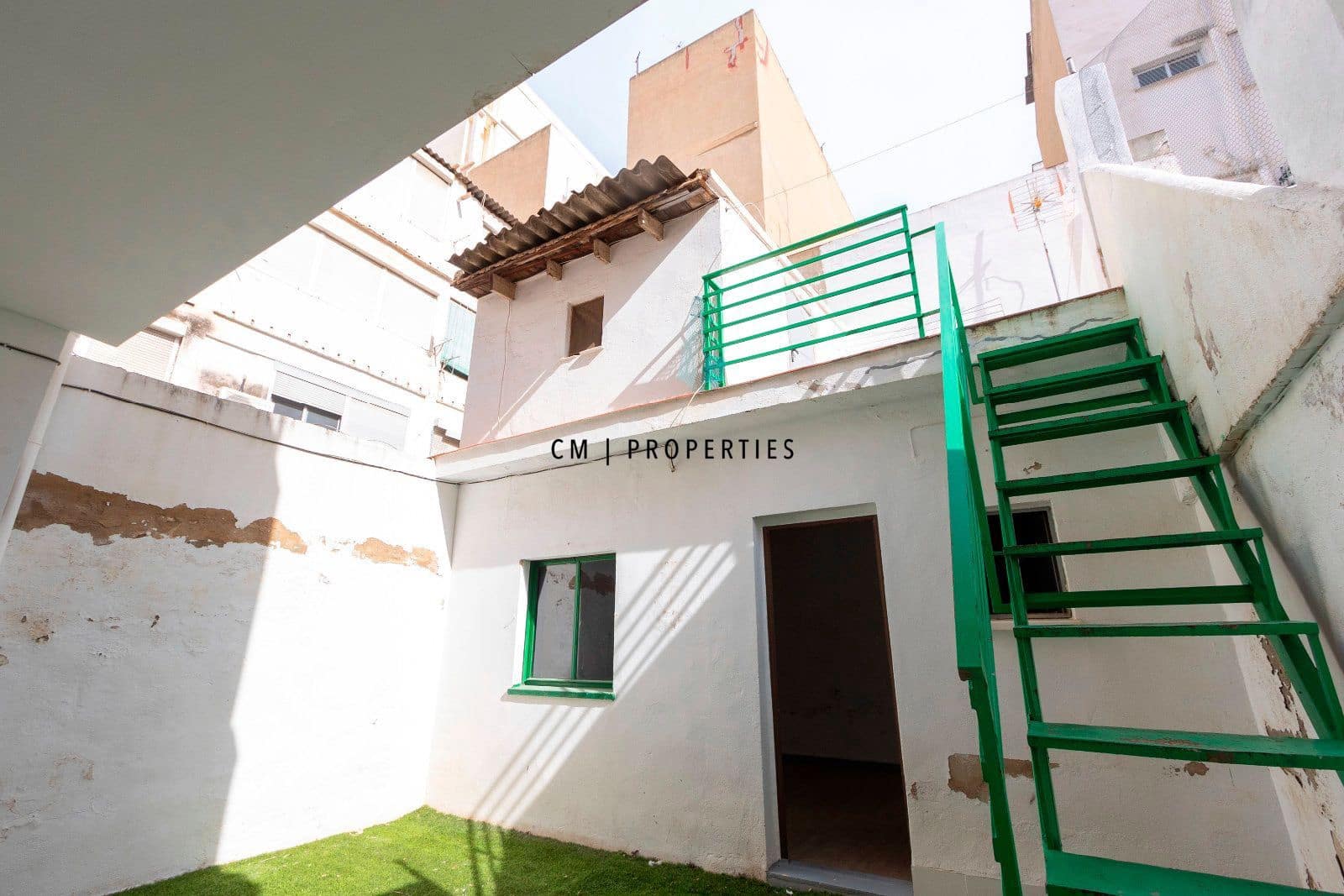 3 bedroom Flat for sale in Torrent - € 200,000 (Ref: 9612004)