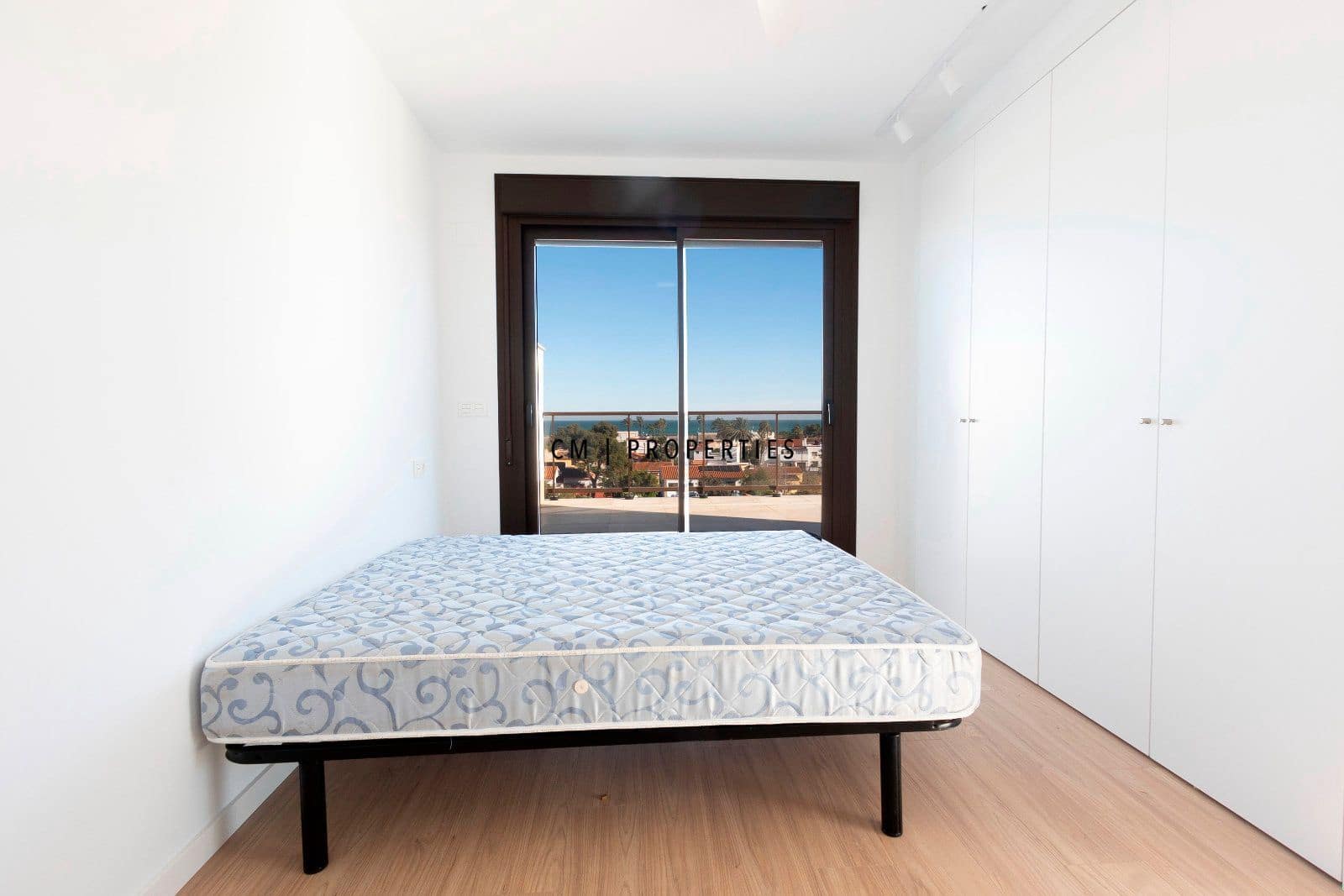 2 makuuhuone Kattohuoneisto vuokrattavana paikassa Sagunto / Sagunt mukana uima-altaan 
autotalli - 1 500 € (Ref: 9614077)