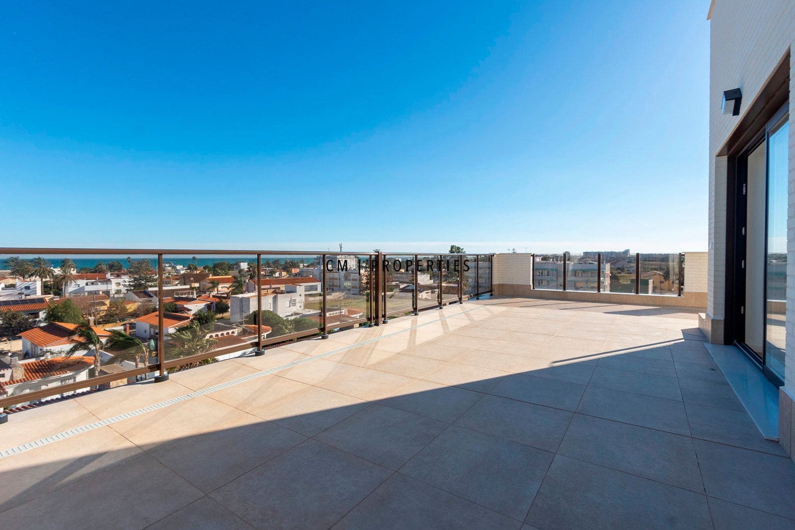 2 makuuhuone Kattohuoneisto vuokrattavana paikassa Sagunto / Sagunt mukana uima-altaan 
autotalli - 1 500 € (Ref: 9614077)