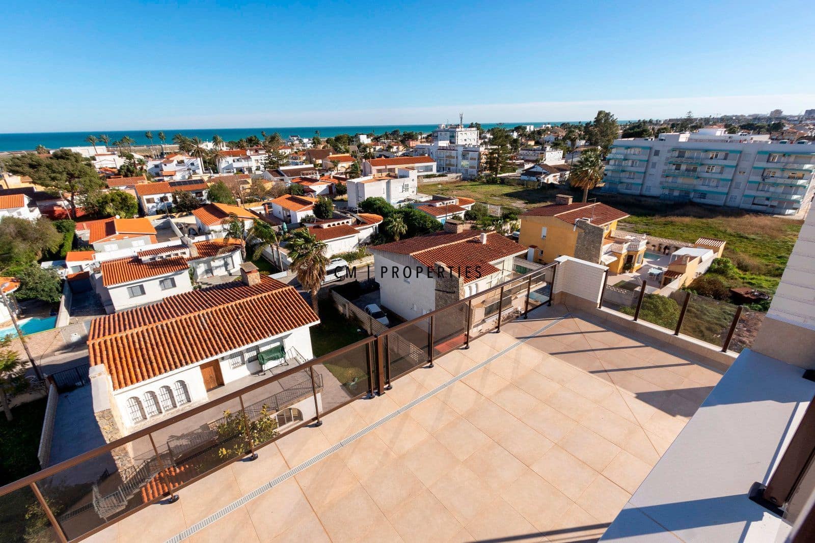 2 makuuhuone Kattohuoneisto vuokrattavana paikassa Sagunto / Sagunt mukana uima-altaan 
autotalli - 1 500 € (Ref: 9614077)