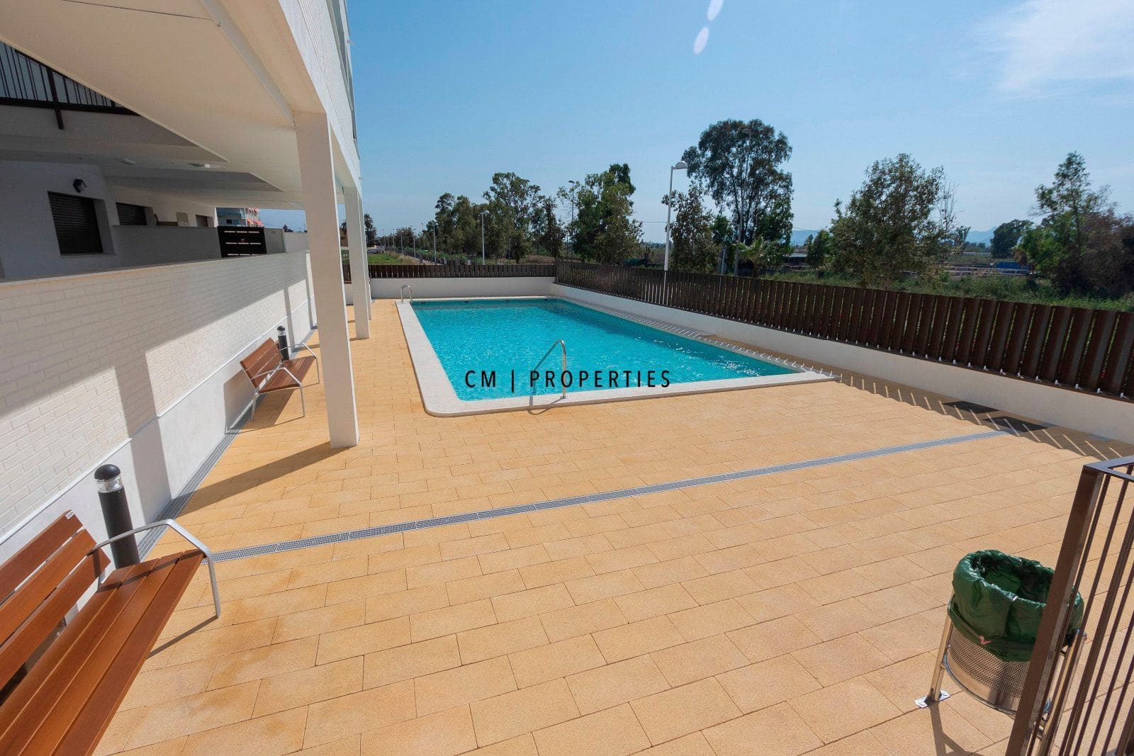 2 makuuhuone Kattohuoneisto vuokrattavana paikassa Sagunto / Sagunt mukana uima-altaan 
autotalli - 1 500 € (Ref: 9614077)