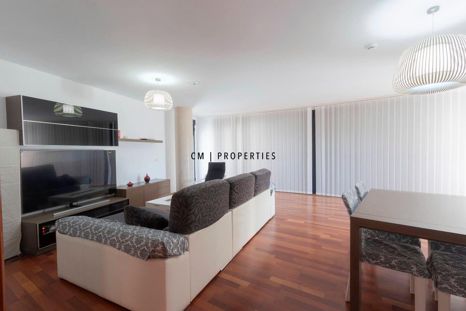 4 sypialnia Mieszkanie do wynajęcia w Sagunto / Sagunt z basenem garażem - 1 850 € (Ref: 9614078)