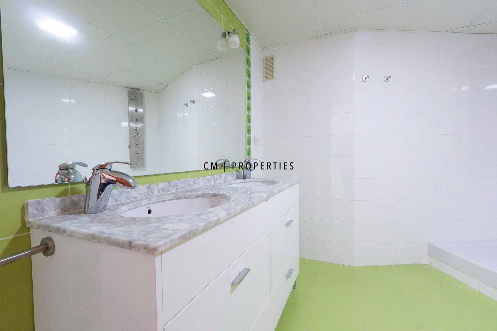 4 sypialnia Mieszkanie do wynajęcia w Sagunto / Sagunt z basenem garażem - 1 850 € (Ref: 9614078)