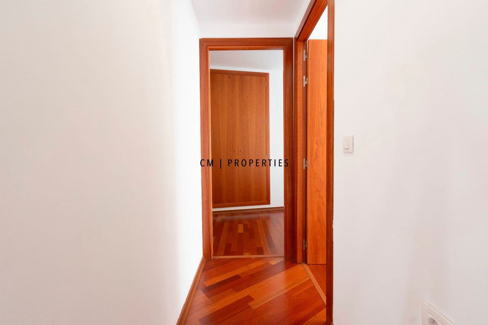 4 sypialnia Mieszkanie do wynajęcia w Sagunto / Sagunt z basenem garażem - 1 850 € (Ref: 9614078)