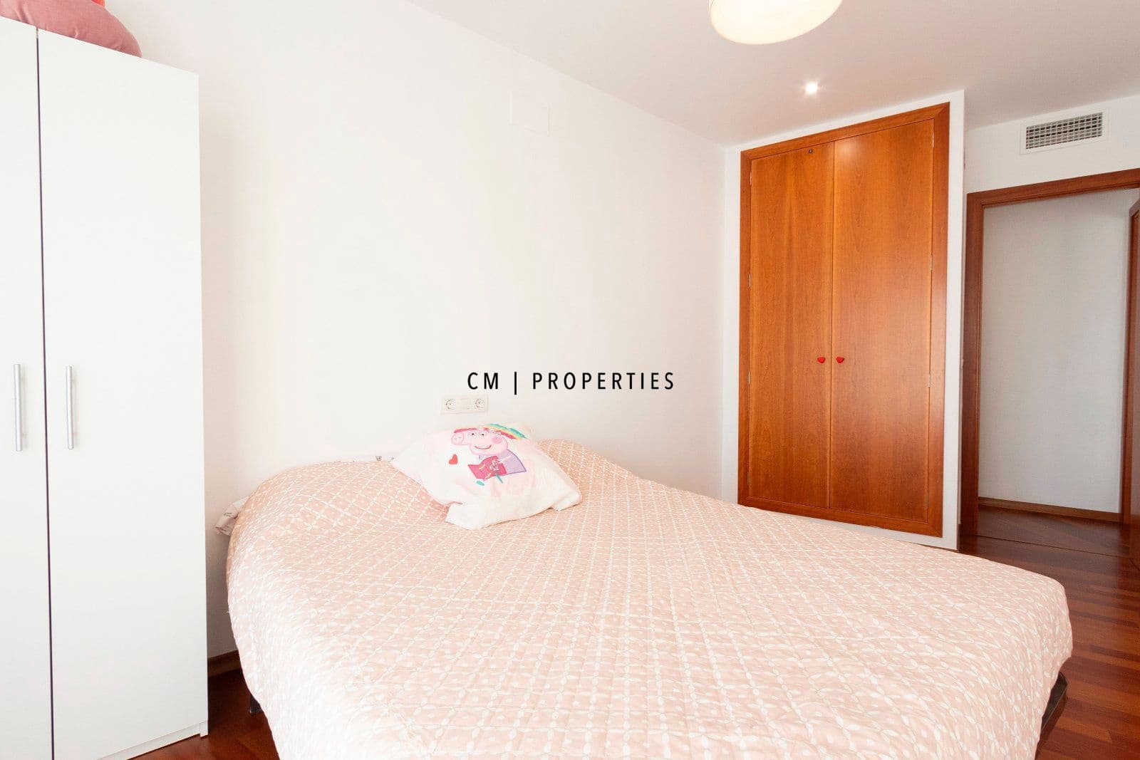 4 sypialnia Mieszkanie do wynajęcia w Sagunto / Sagunt z basenem garażem - 1 850 € (Ref: 9614078)