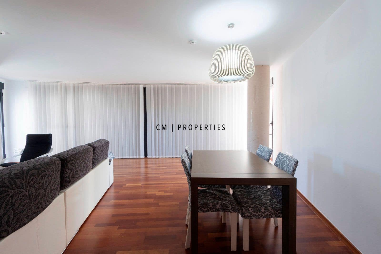 4 sypialnia Mieszkanie do wynajęcia w Sagunto / Sagunt z basenem garażem - 1 850 € (Ref: 9614078)