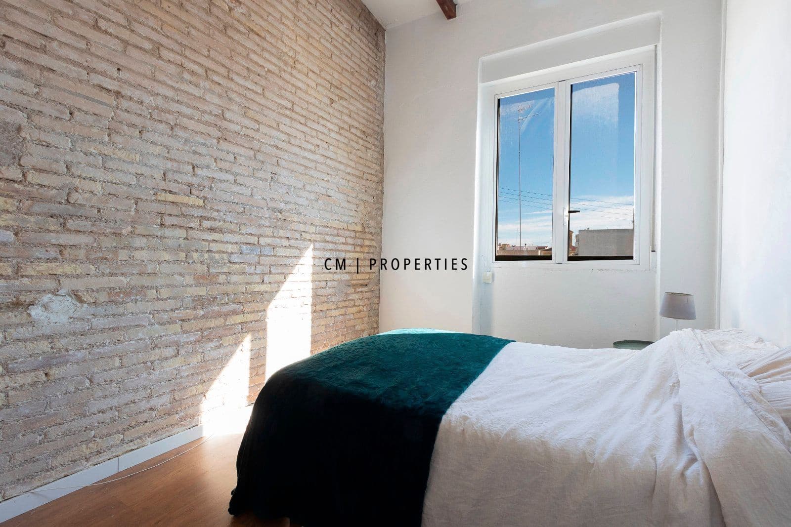 2 soveværelse Penthouse til leje i Valencia by - € 1.250 (Ref: 9614079)