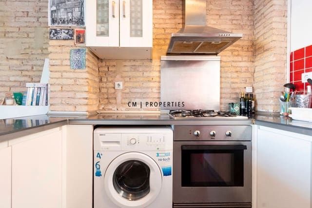 2 soveværelse Penthouse til leje i L'Eixample, Valencia by - € 1.250 (Ref: 9614079)