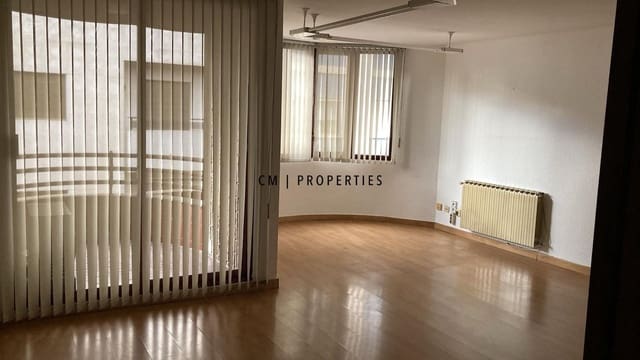 2 makuuhuone Asunto myytävänä paikassa Ciutat Vella, Valencia kaupunki mukana 
autotalli - 585 000 € (Ref: 9614437)