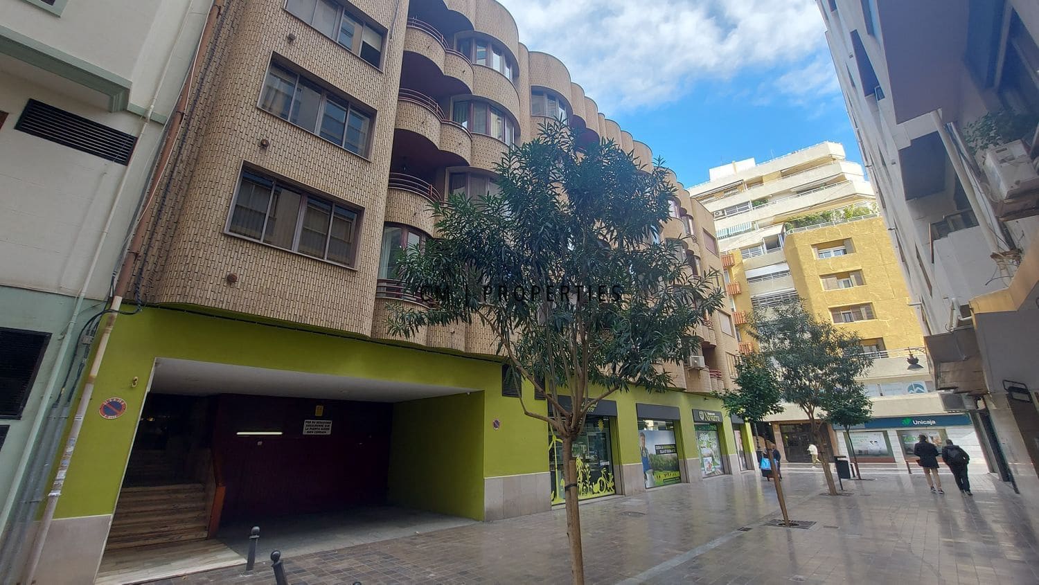 2 bedroom Flat for sale in Valencia city with garage - € 585,000 (Ref: 9614437)