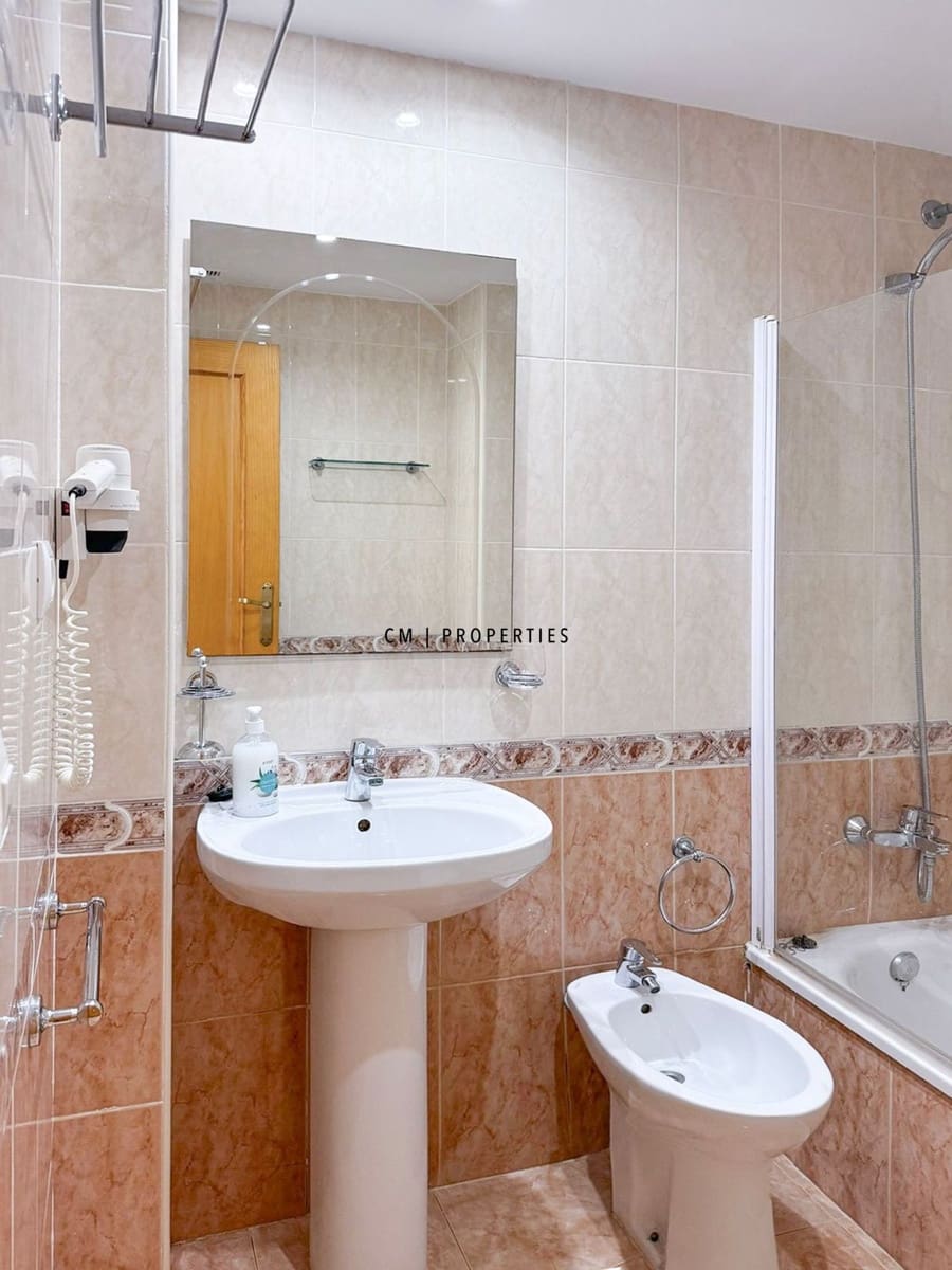 2 sovrum Lägenhet till salu i Chiva med pool garage - 240 000 € (Ref: 9618460)