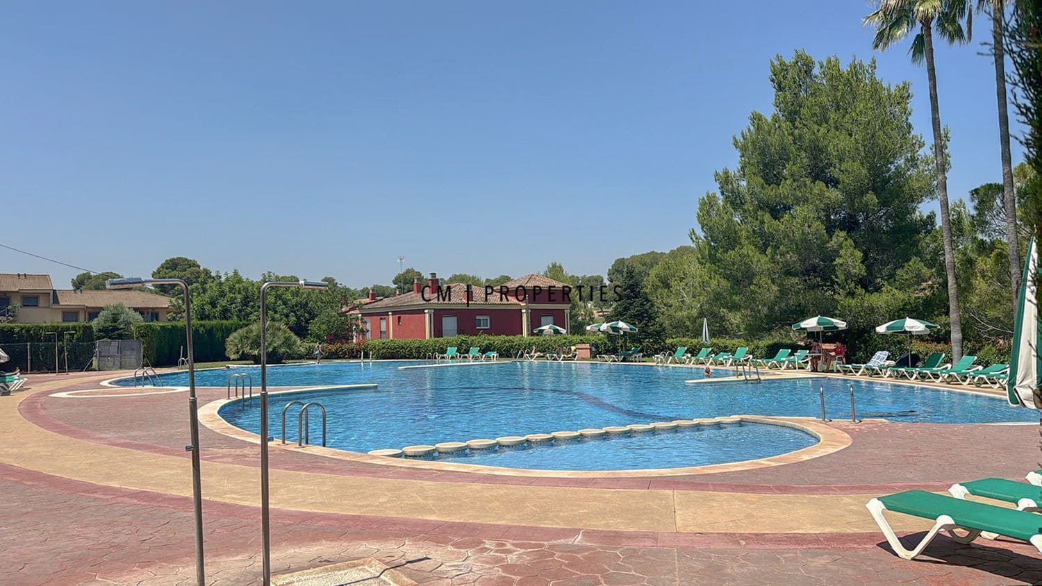 2 sovrum Lägenhet till salu i Chiva med pool garage - 240 000 € (Ref: 9618460)