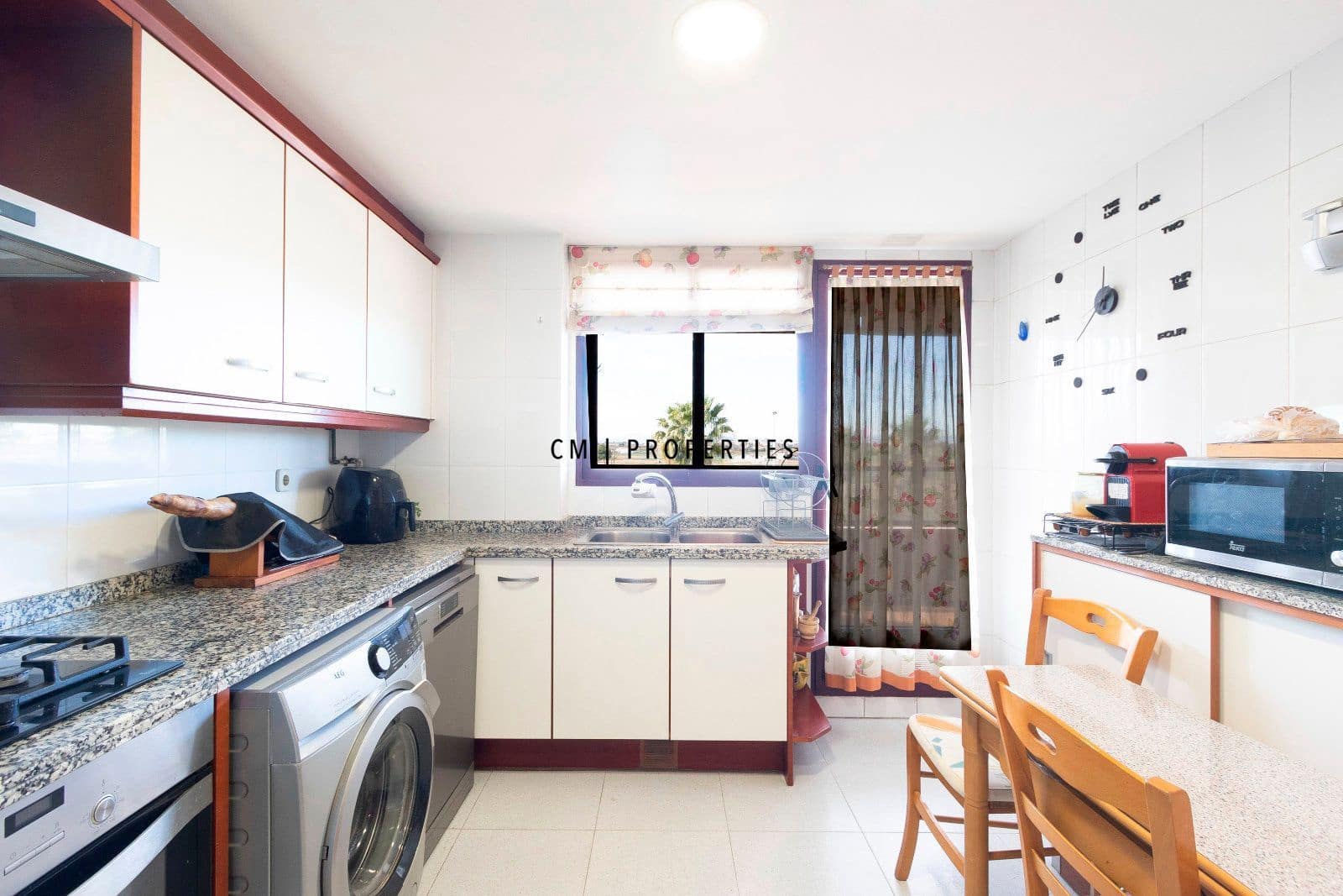 4 sypialnia Mieszkanie na sprzedaż w Miasto Walencja z basenem garażem - 599 000 € (Ref: 9618801)