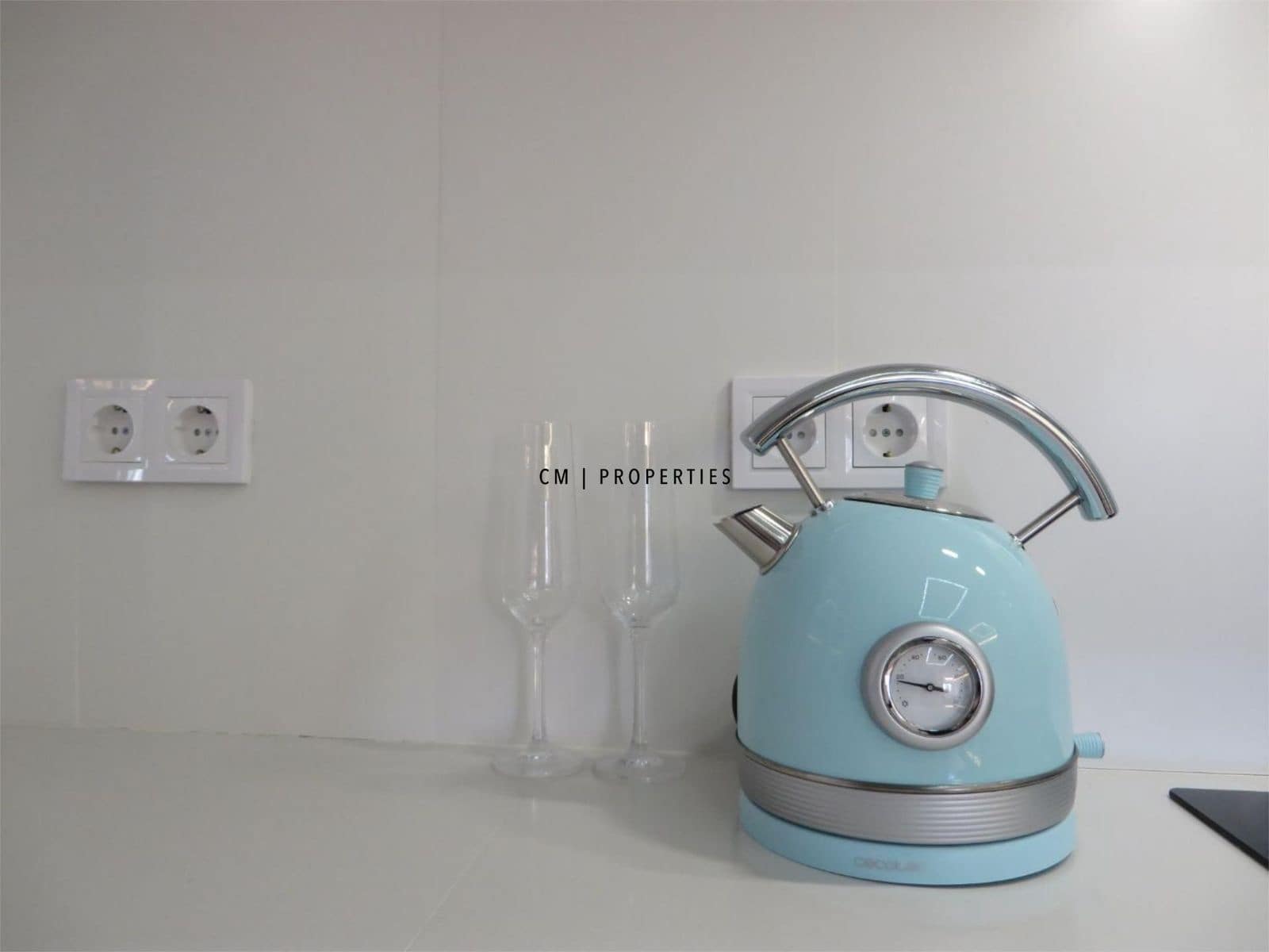 2 bedroom Penthouse for rent in Valencia city - € 1,850 (Ref: 9622937)