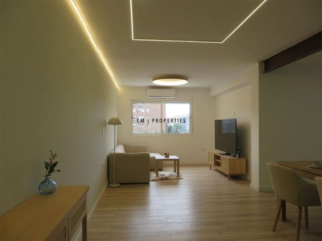 2 bedroom Penthouse for rent in Valencia city - € 1,850 (Ref: 9622937)