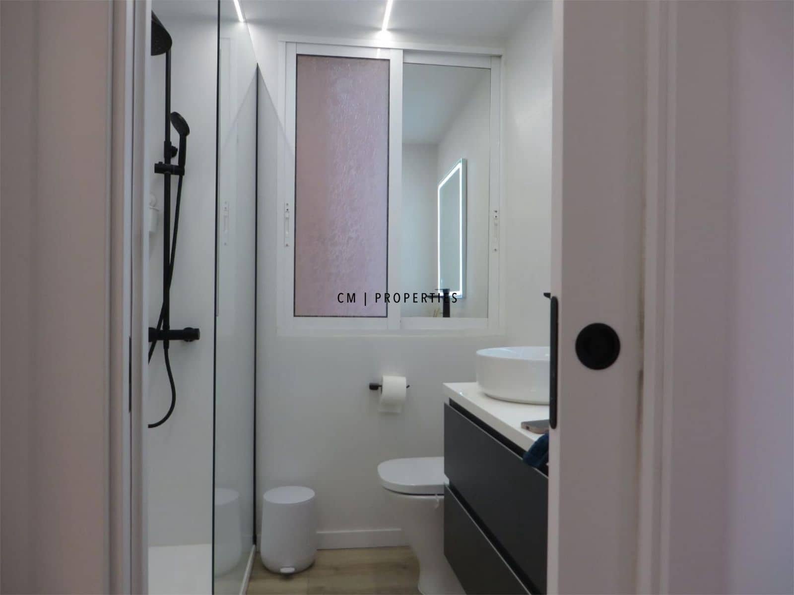 2 bedroom Penthouse for rent in Valencia city - € 1,850 (Ref: 9622937)