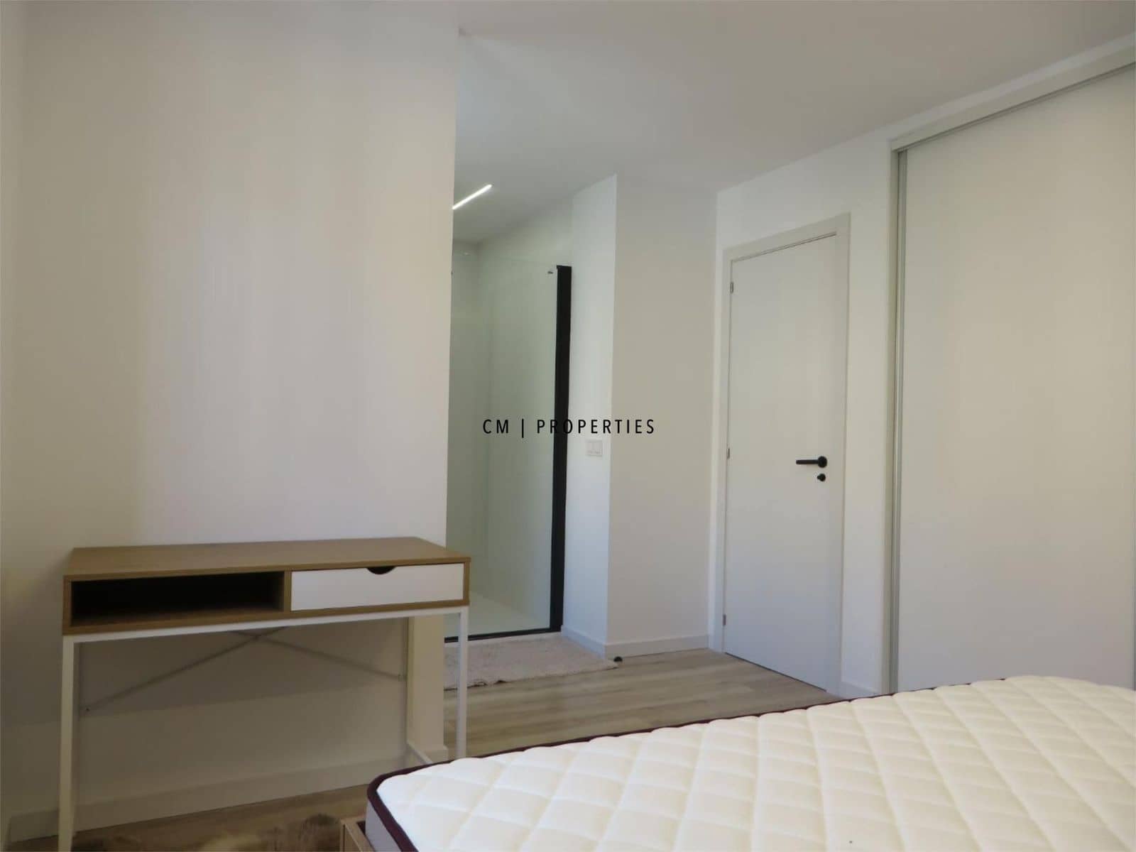 2 bedroom Penthouse for rent in Valencia city - € 1,850 (Ref: 9622937)