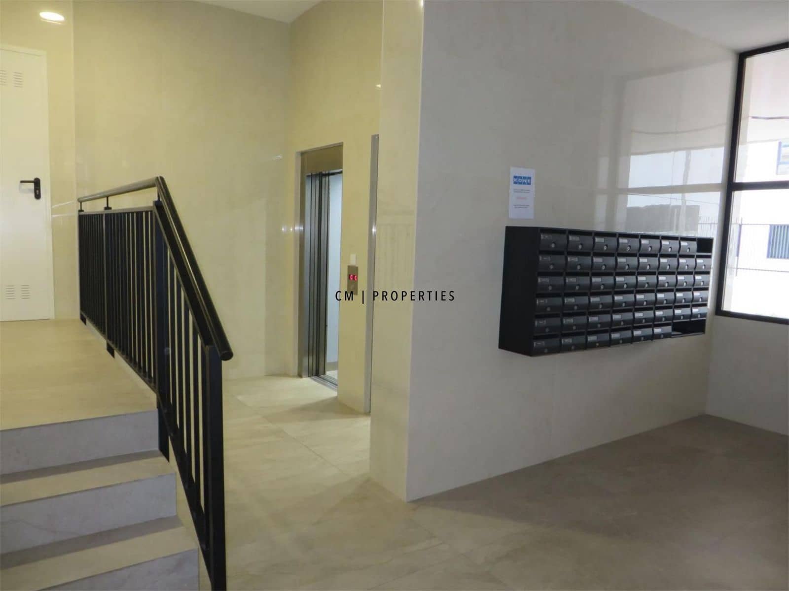 2 bedroom Penthouse for rent in Valencia city - € 1,850 (Ref: 9622937)