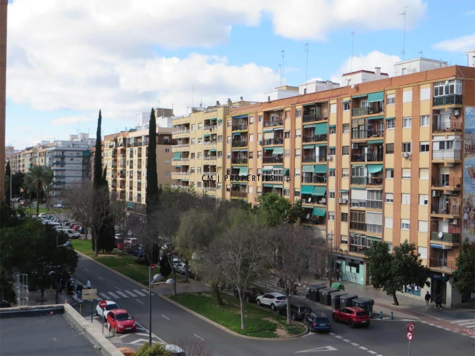 2 bedroom Penthouse for rent in Valencia city - € 1,850 (Ref: 9622937)