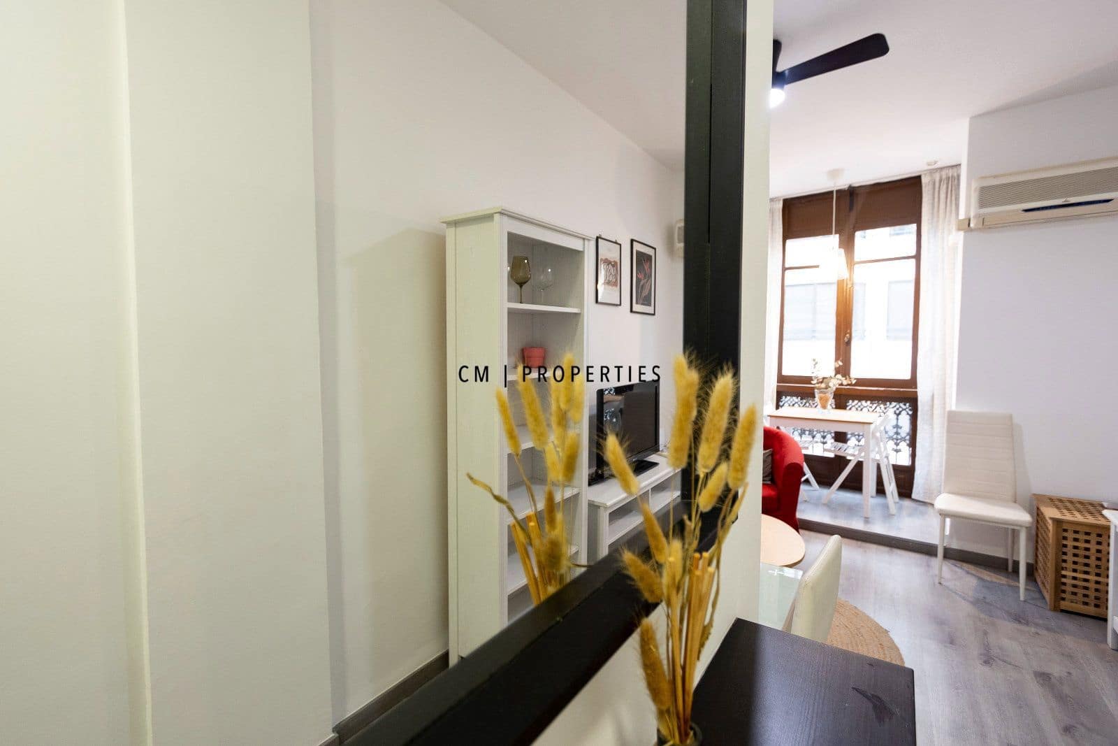 2 bedroom Flat for rent in Valencia city - € 1,200 (Ref: 9624200)