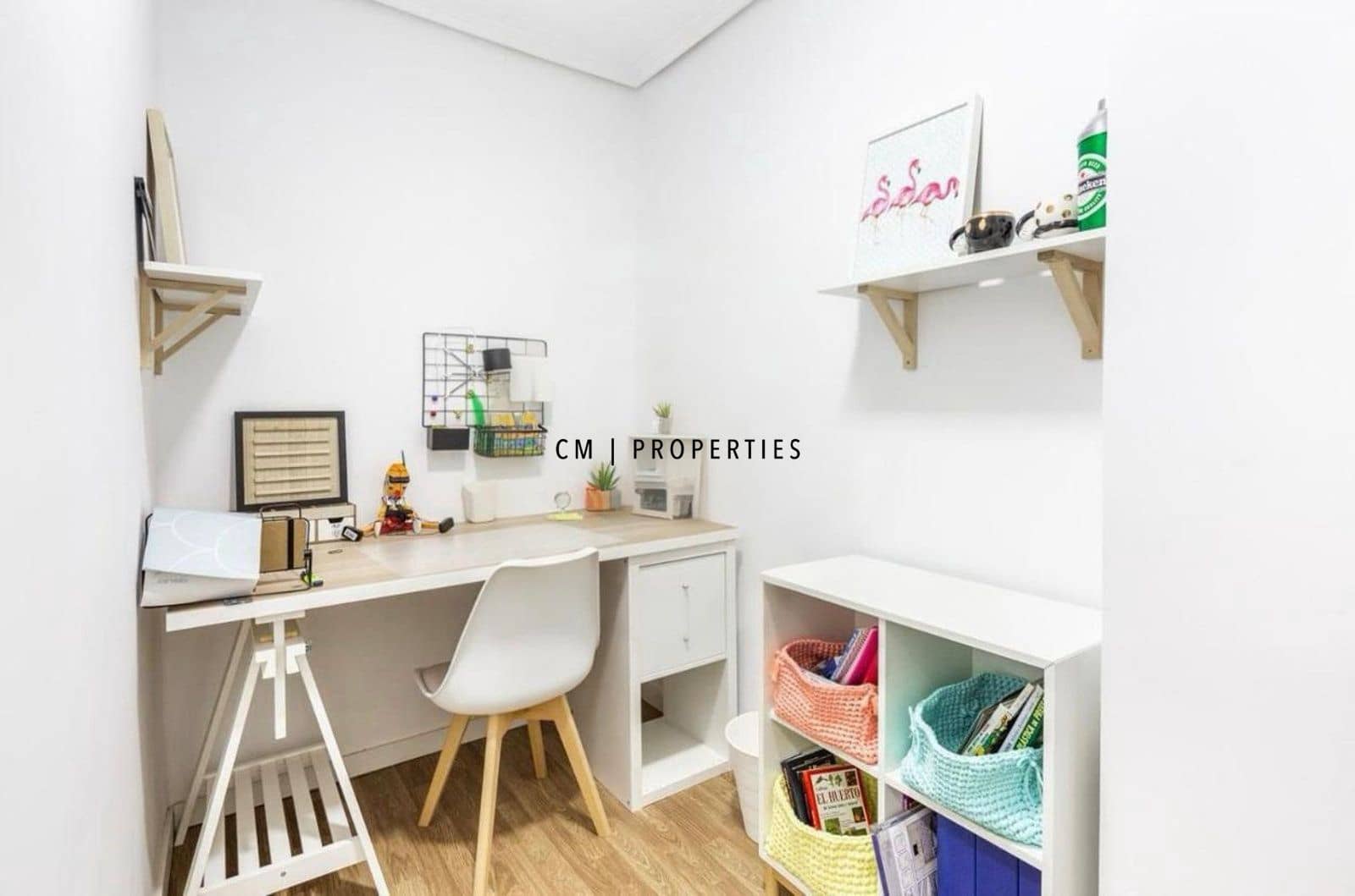 Piso de 3 habitaciones en València ciudad en alquiler - 1.300 € (Ref: 9626097)