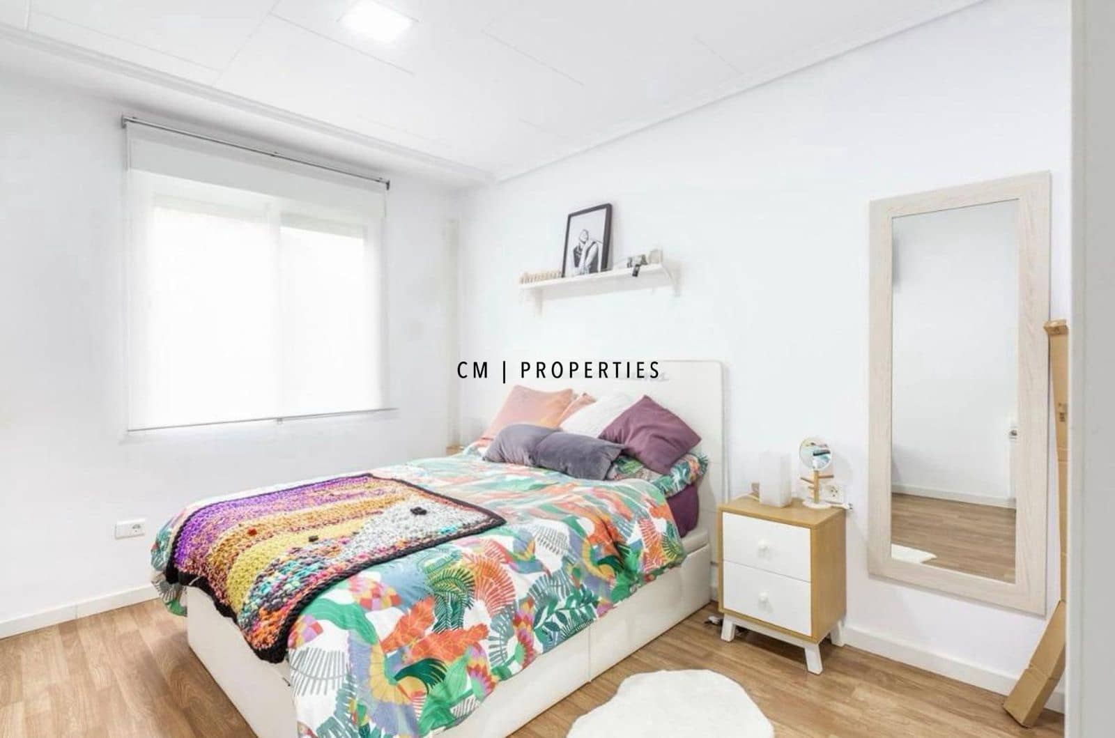 Piso de 3 habitaciones en València ciudad en alquiler - 1.300 € (Ref: 9626097)