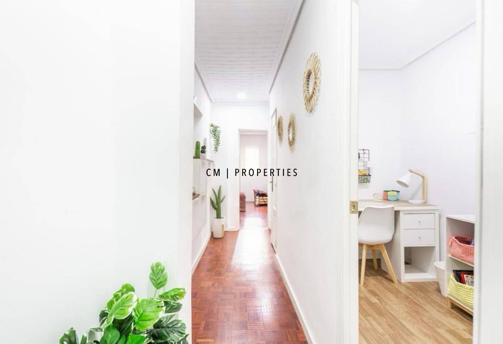 Piso de 3 habitaciones en València ciudad en alquiler - 1.300 € (Ref: 9626097)