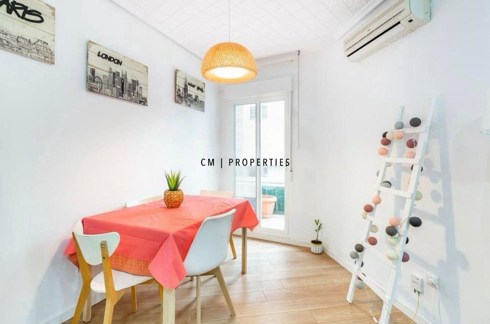 Piso de 3 habitaciones en València ciudad en alquiler - 1.300 € (Ref: 9626097)