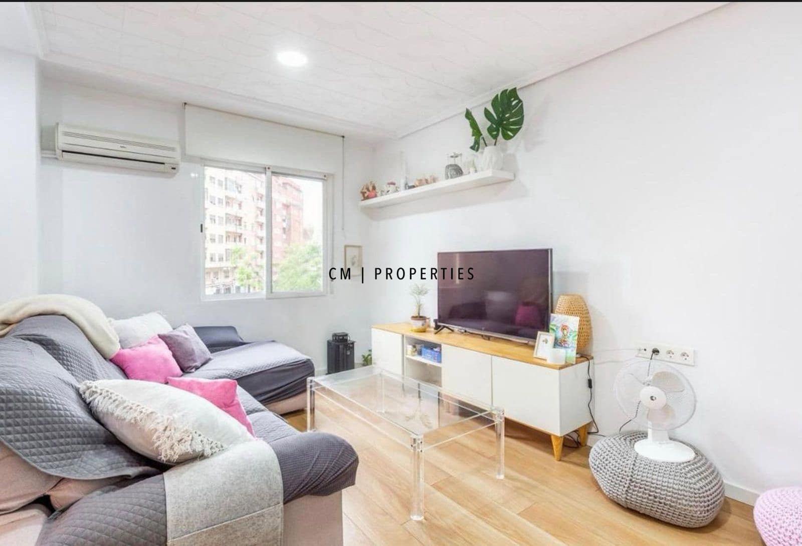 Piso de 3 habitaciones en València ciudad en alquiler - 1.300 € (Ref: 9626097)