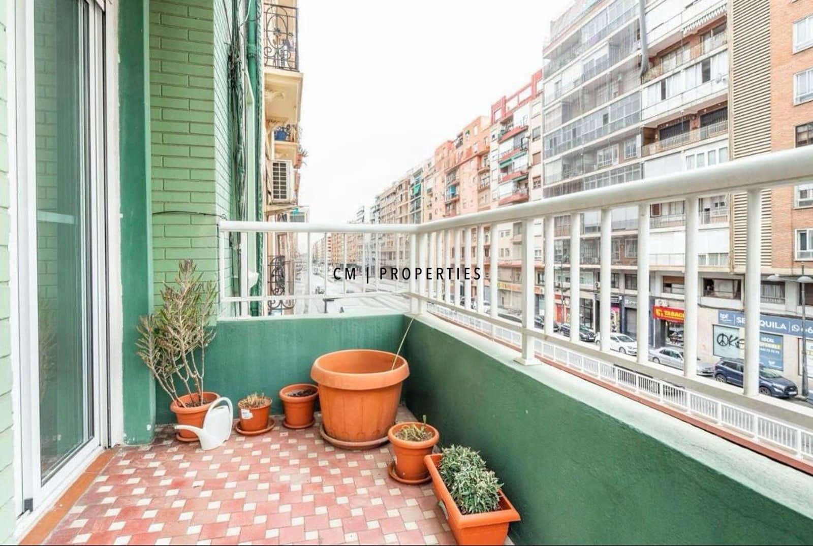 Piso de 3 habitaciones en València ciudad en alquiler - 1.300 € (Ref: 9626097)