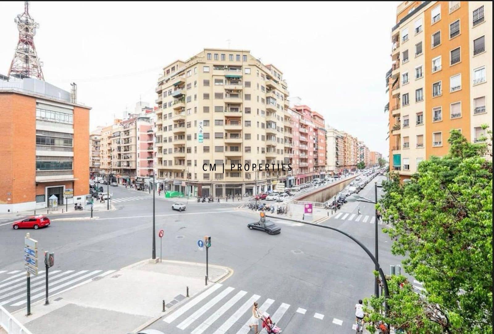 Piso de 3 habitaciones en València ciudad en alquiler - 1.300 € (Ref: 9626097)