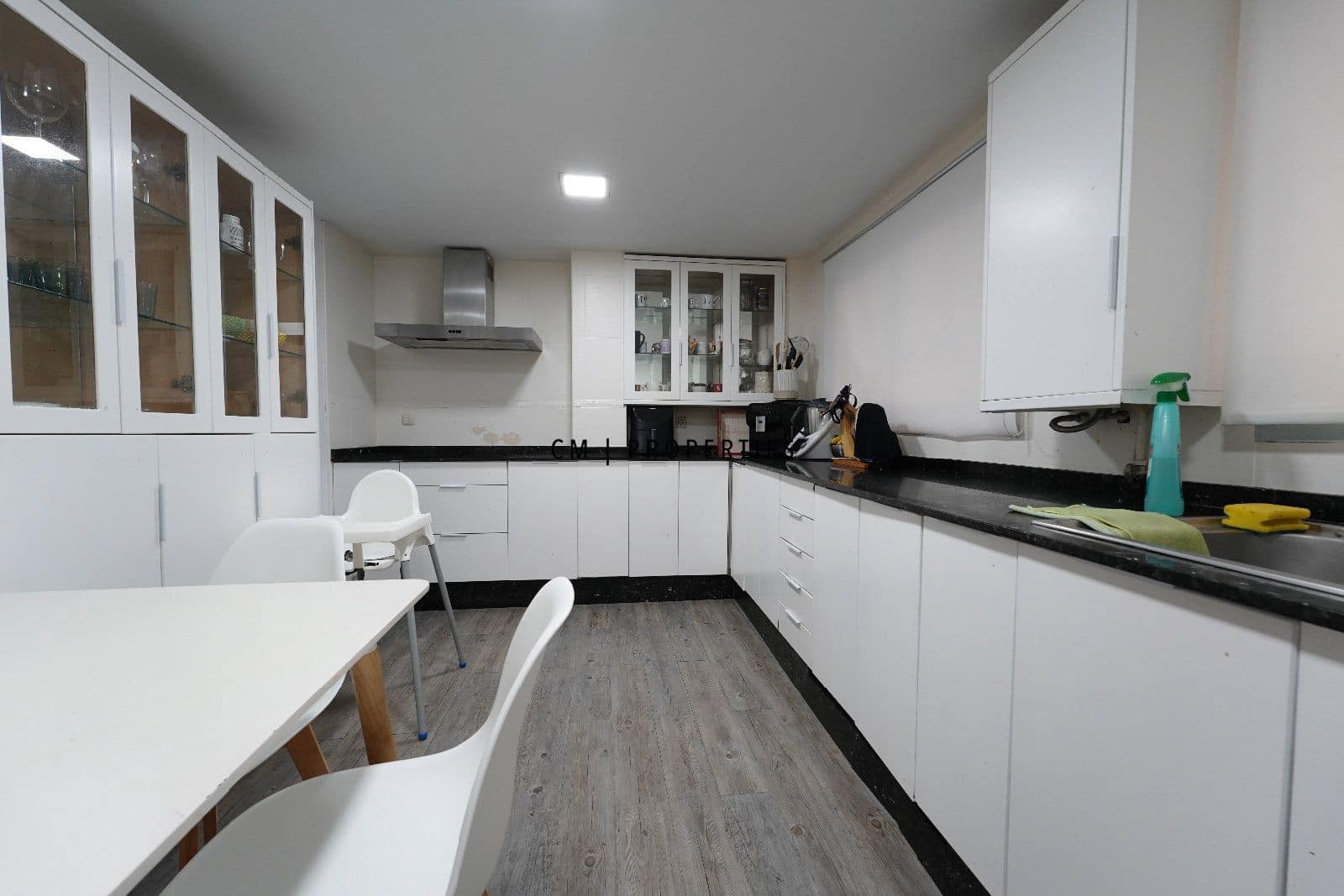 3 makuuhuone Asunto myytävänä paikassa Valencia kaupunki - 350 000 € (Ref: 9628162)