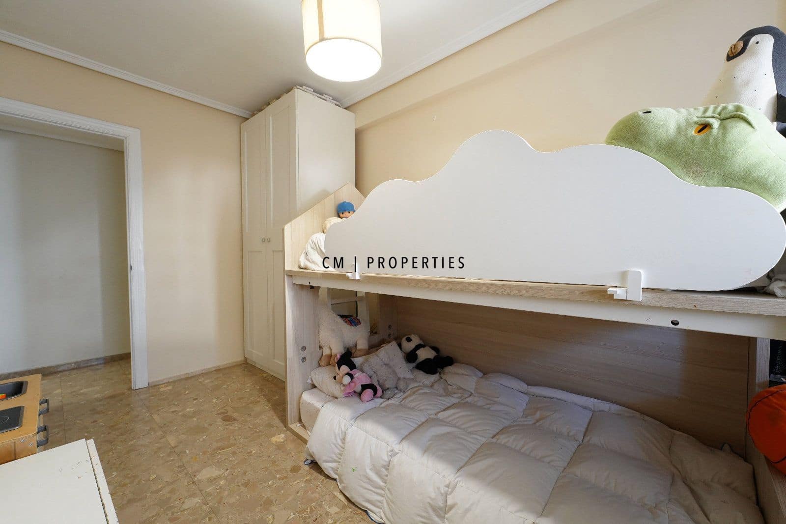 3 makuuhuone Asunto myytävänä paikassa Valencia kaupunki - 350 000 € (Ref: 9628162)