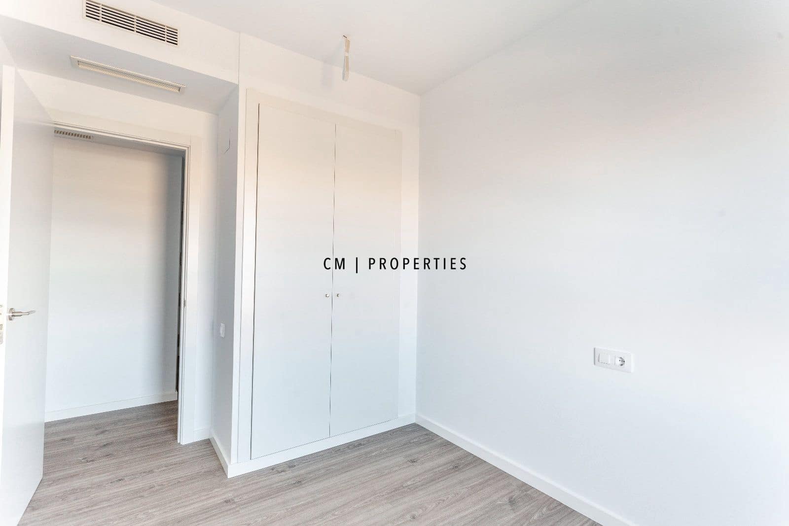 3 makuuhuone Asunto vuokrattavana paikassa Valencia kaupunki mukana uima-altaan 
autotalli - 1 650 € (Ref: 9628293)