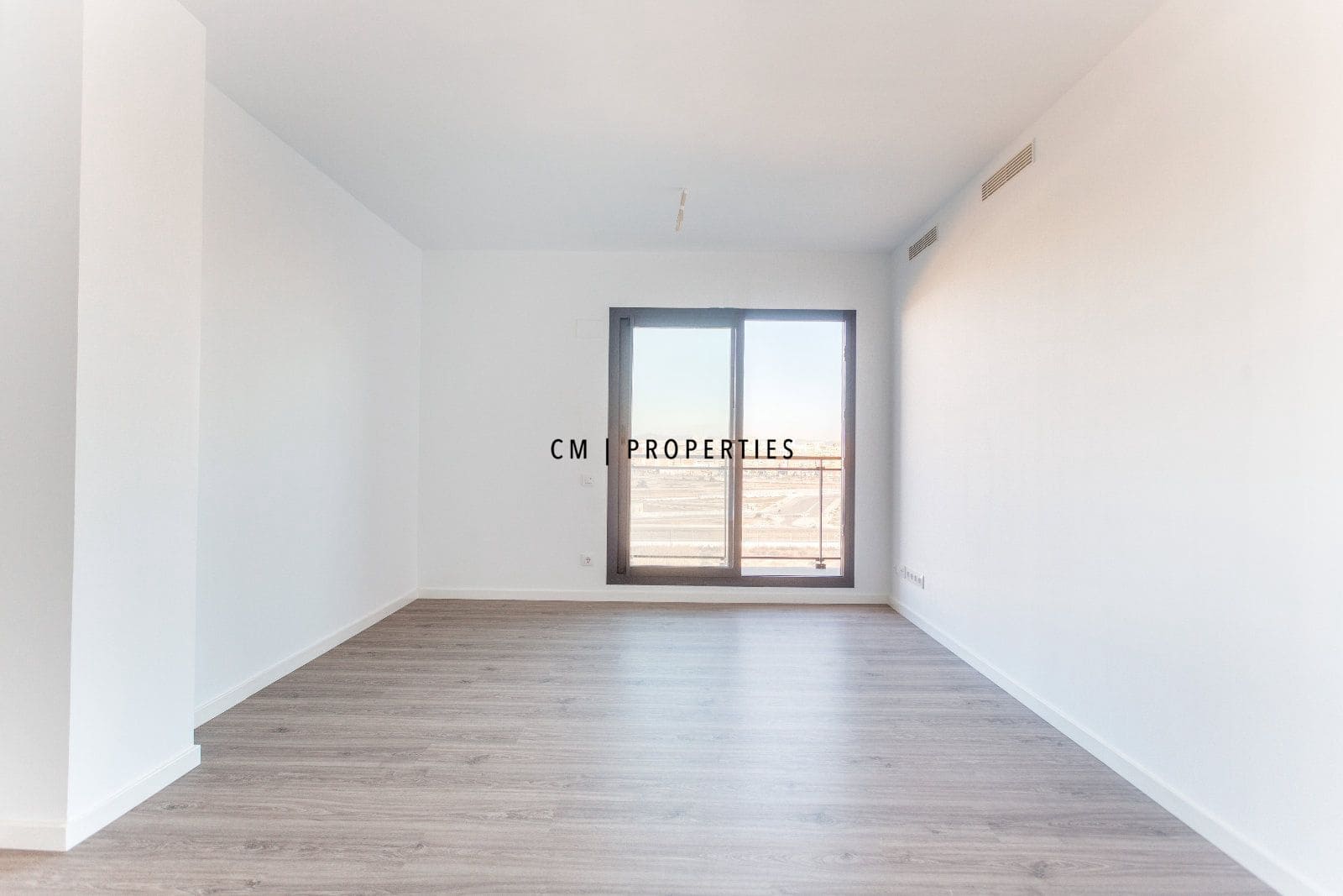 3 makuuhuone Asunto vuokrattavana paikassa Valencia kaupunki mukana uima-altaan 
autotalli - 1 650 € (Ref: 9628293)