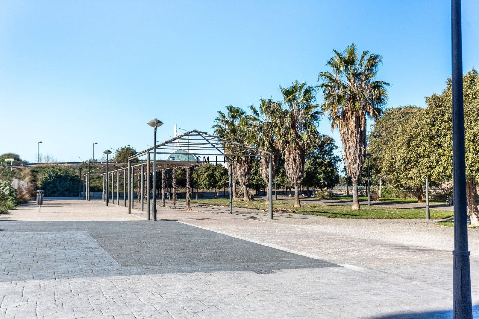 3 makuuhuone Asunto vuokrattavana paikassa Valencia kaupunki mukana uima-altaan 
autotalli - 1 650 € (Ref: 9628293)