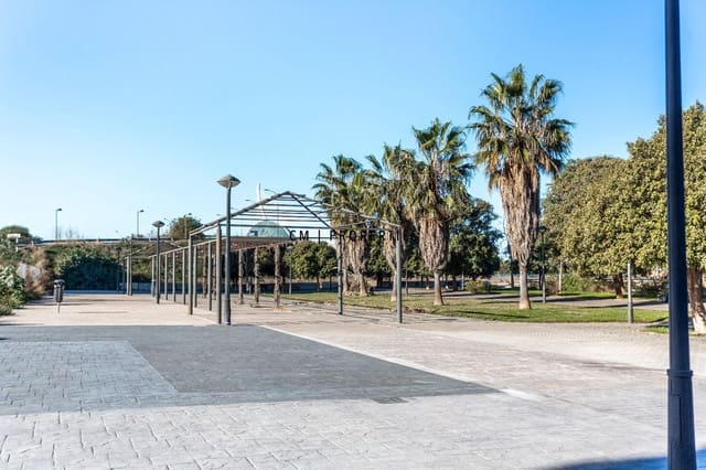 3 makuuhuone Asunto vuokrattavana paikassa Valencia kaupunki mukana uima-altaan 
autotalli - 1 650 € (Ref: 9628293)